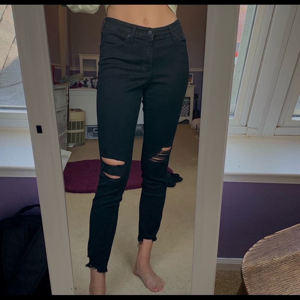 Black Skinny Ripped Jeans; size 8